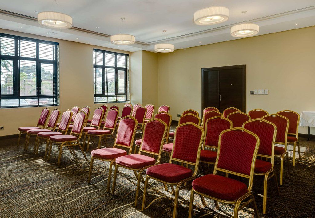 Protea Hotel By Marriott Ikeja Select Lagos Exterior photo